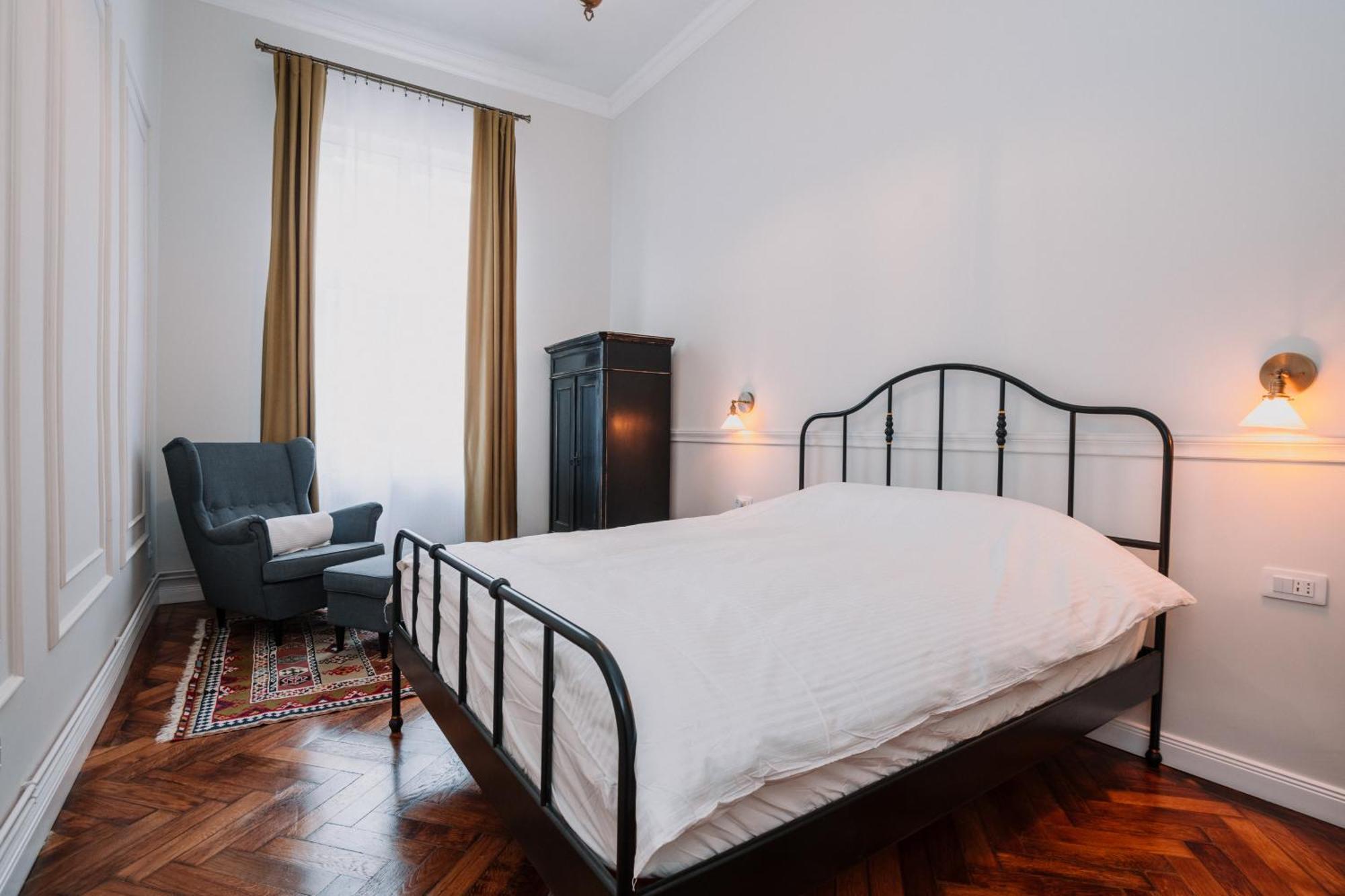 Old Town Central Apartment คลูจ-นาโปกา ภายนอก รูปภาพ