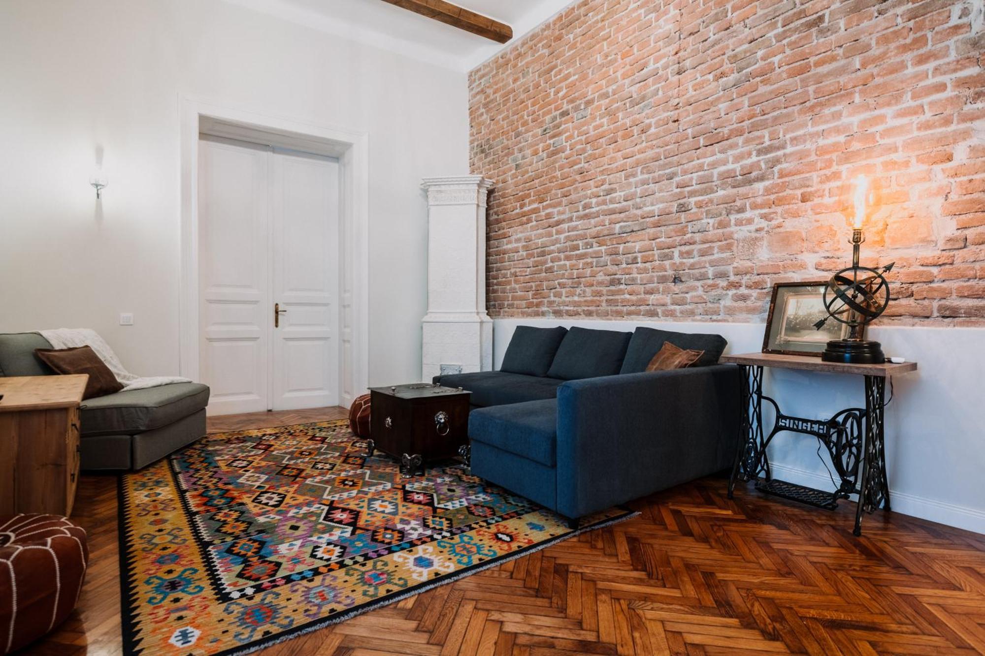 Old Town Central Apartment คลูจ-นาโปกา ภายนอก รูปภาพ